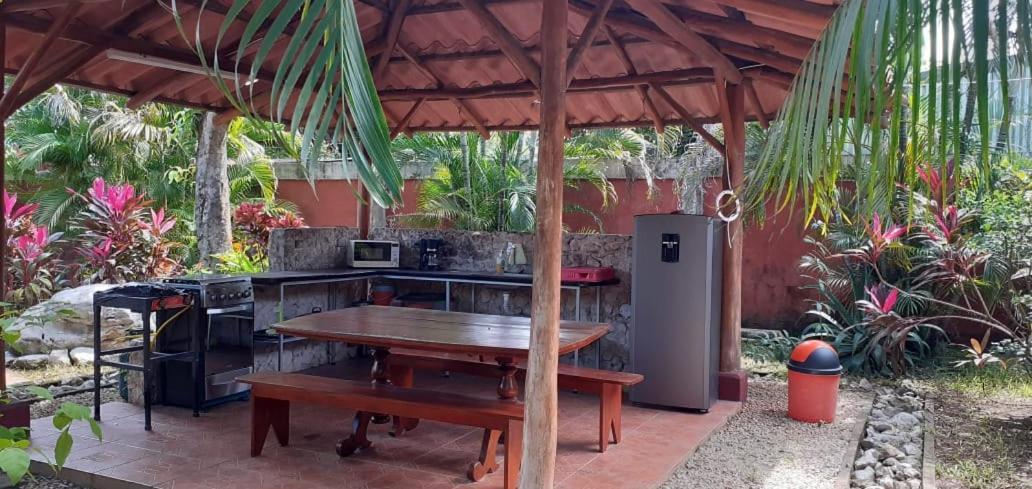Las Cabinas Del Sueno Nicoya Bagian luar foto